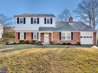 734 Fairbridge Dr, Fairless Hills, PA 19030