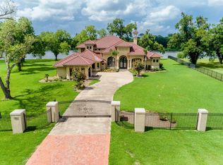 703 Orchard Ln, Sugar Land, TX 77498
