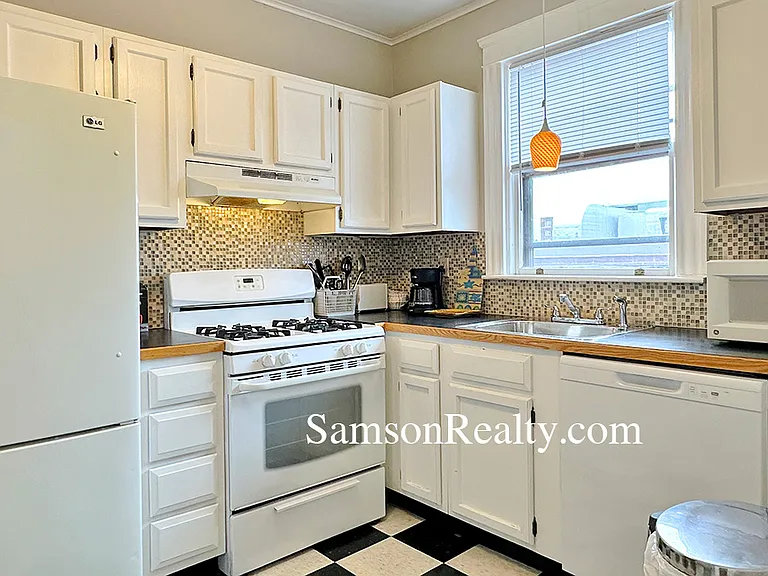96 Medway St #11 — Photo 8