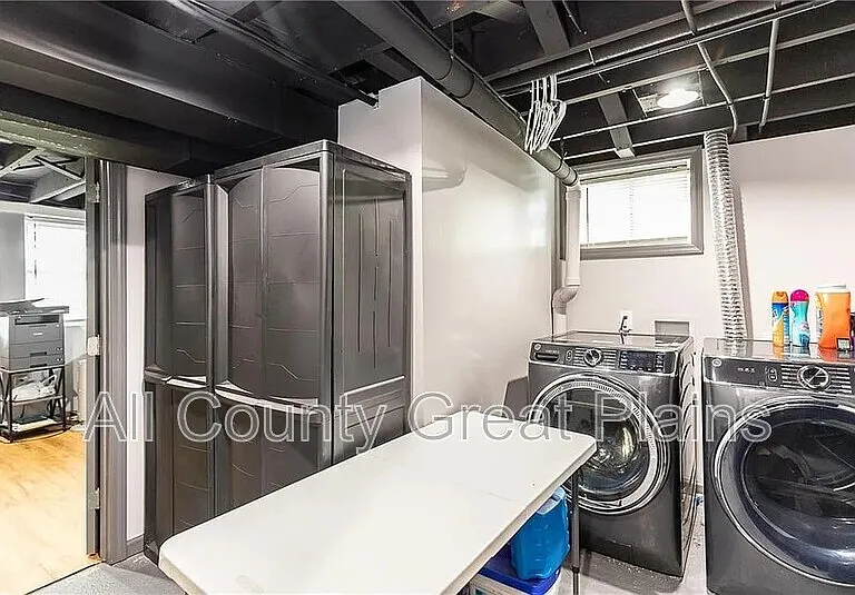 8707 E 74th Ter — Photo 25