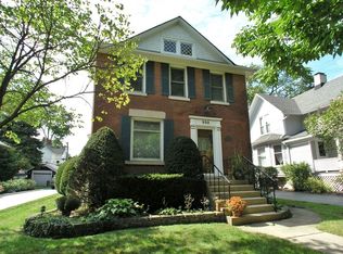 332 S Ashland Ave, La Grange, IL 60525