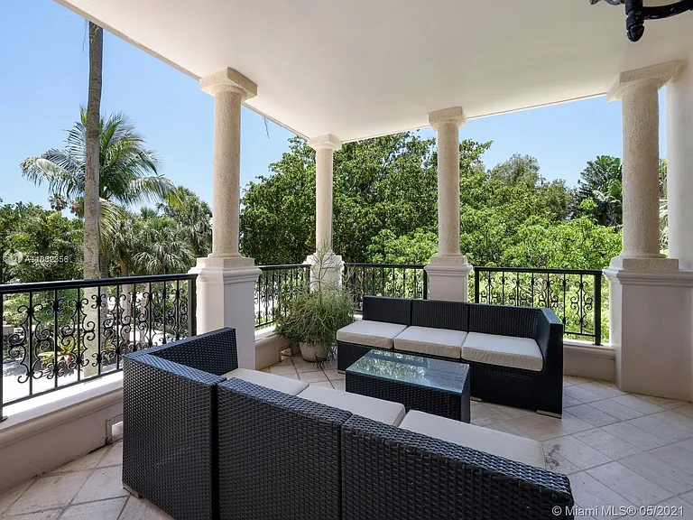 19126 Fisher Island Dr #19126 — Photo 30