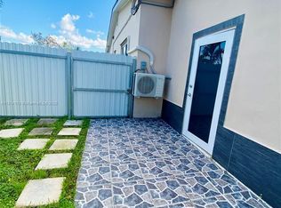 1940 SW 85th Ct, Miami, FL 33155