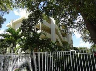 5839 SW 74th Ter APT 202, South Miami, FL 33143