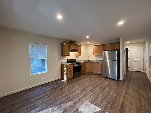 4th image of 14860 River Rd APT 10