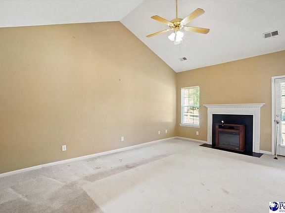 3rd image of 2146 Elderberry Dr