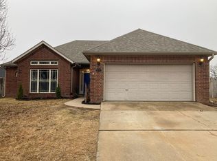 791 Reisling St, Centerton, AR 72719