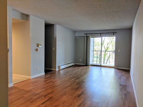 2nd image of 14600 NE 32nd St APT I14