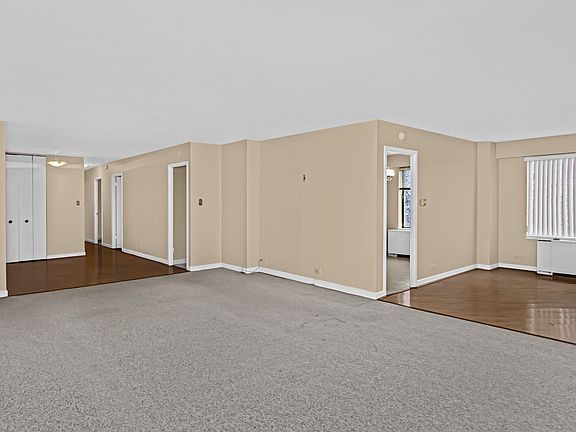 5th image of 6833 N Kedzie Ave APT 401