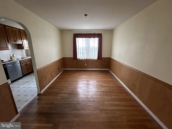 5th image of 1130 Coyne Pl