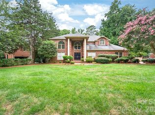 8600 Brownes Pond Ln, Charlotte, NC 28277