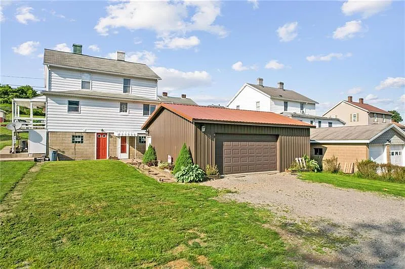 548 Walnut Hill Rd photo 1