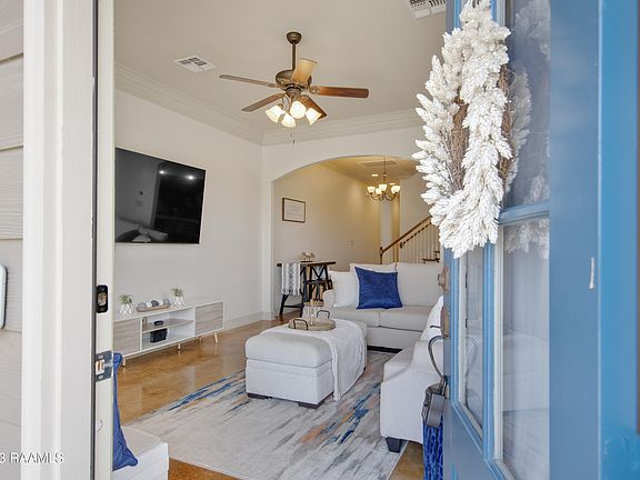 3rd image of 106 Miramar Blvd