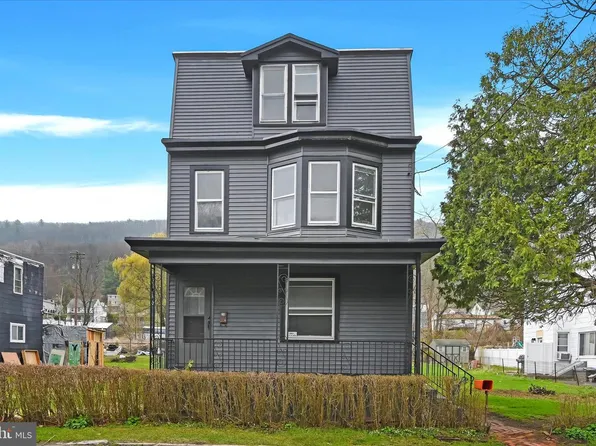 26 Main St, Port Carbon, PA 17965