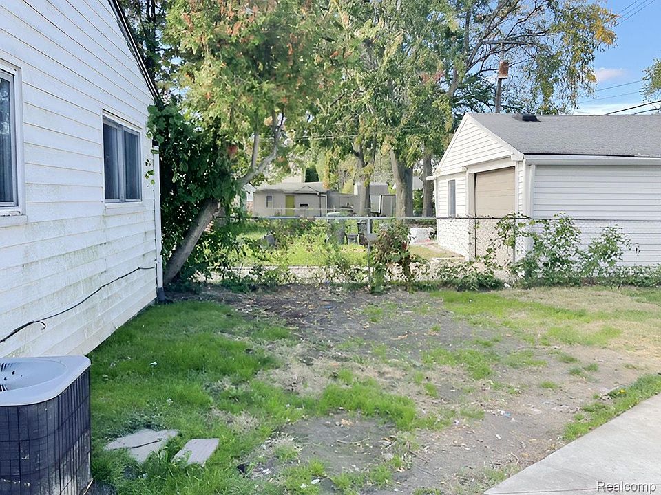 21809 Rosedale St, photo 15