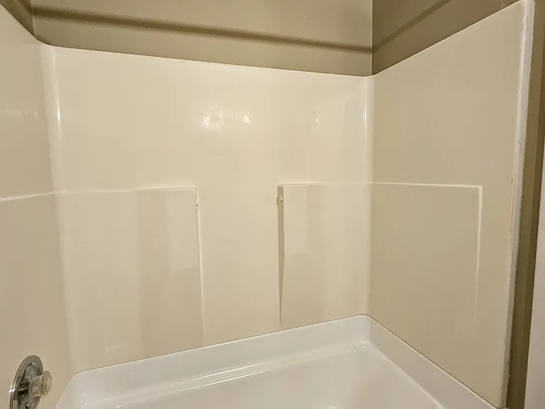 318 David Ct — Photo 10