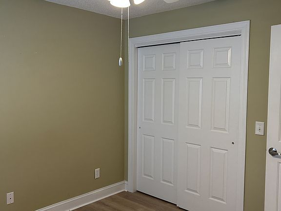 5th image of 627 Woodmoor Dr #302-1-1
