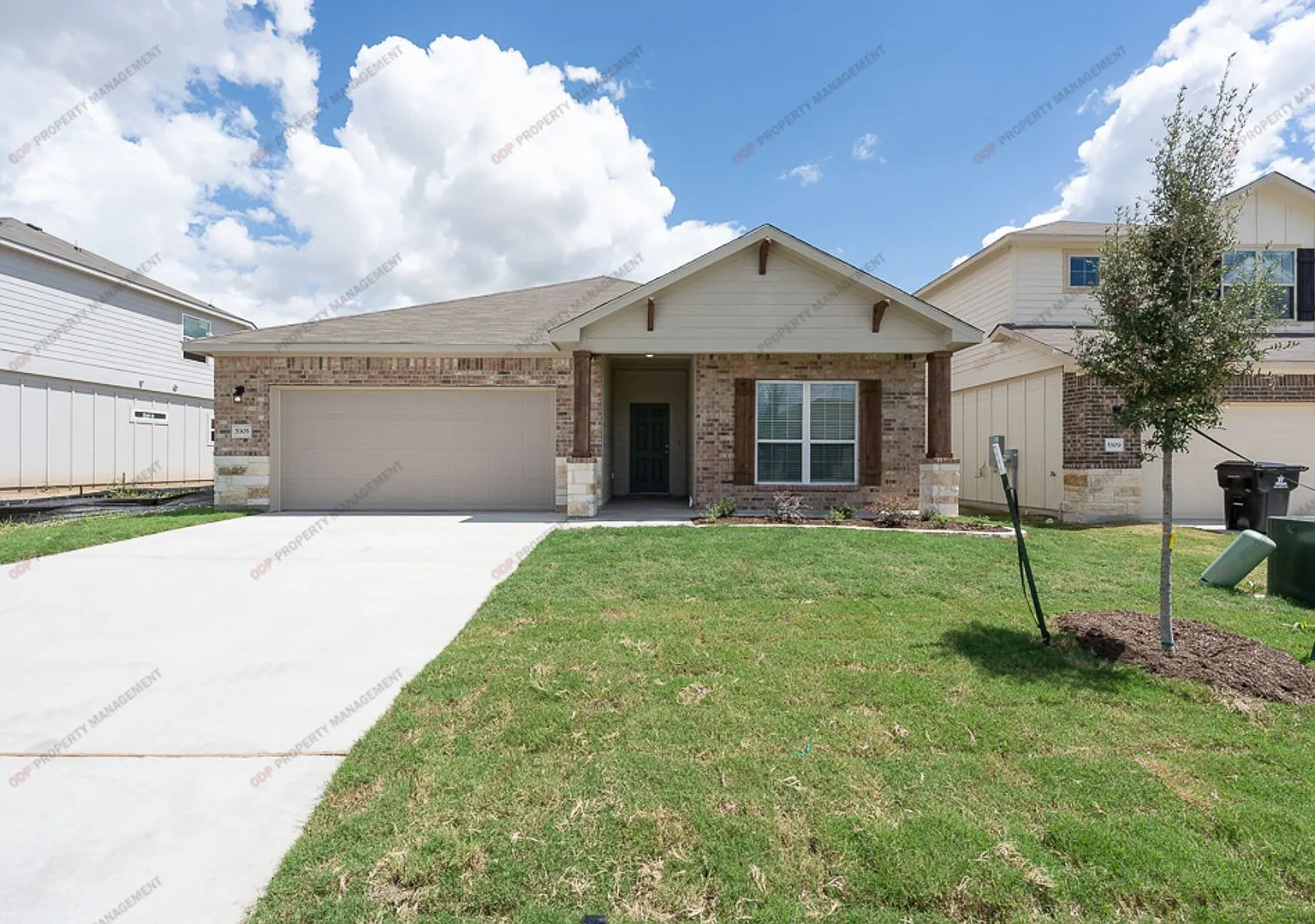 Available now! 4-Bedroom Home in Temple Fridge Included! — Photo 1