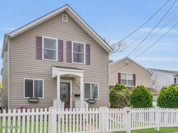 108 Maple Place, Keyport, NJ 07735