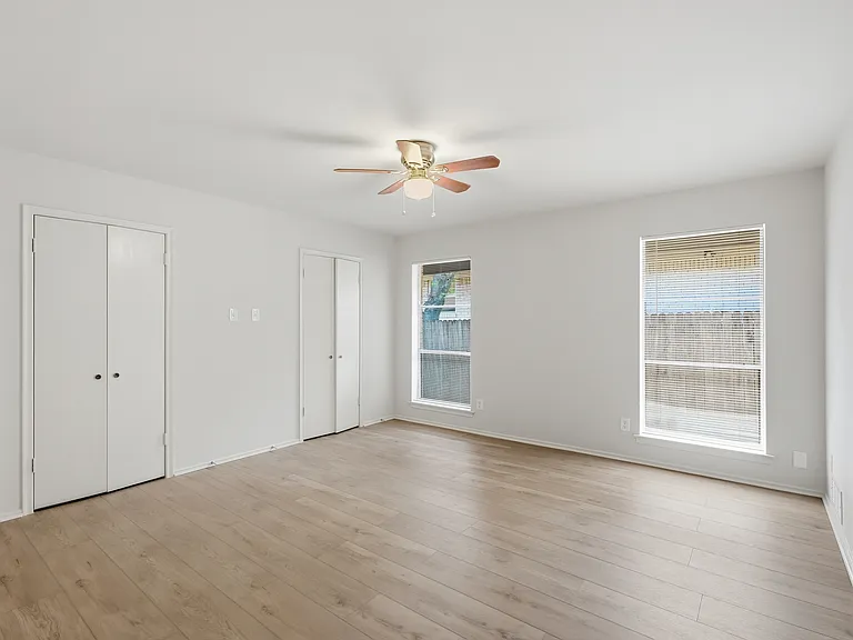 13328 Southview Ln — Photo 18