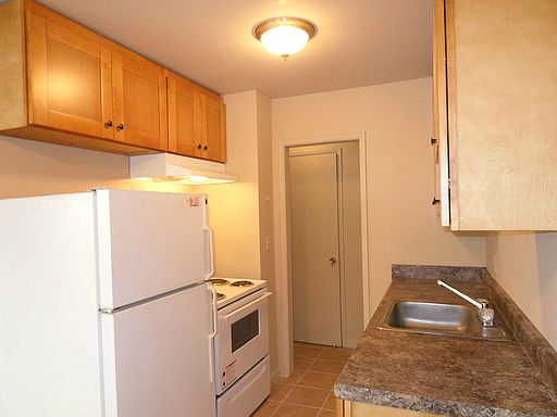 3rd image of 4734 Hamilton Ave APT 8