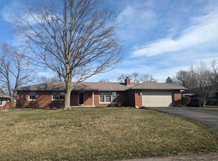 1204 N Brentwood Ln, Muncie, IN 47304