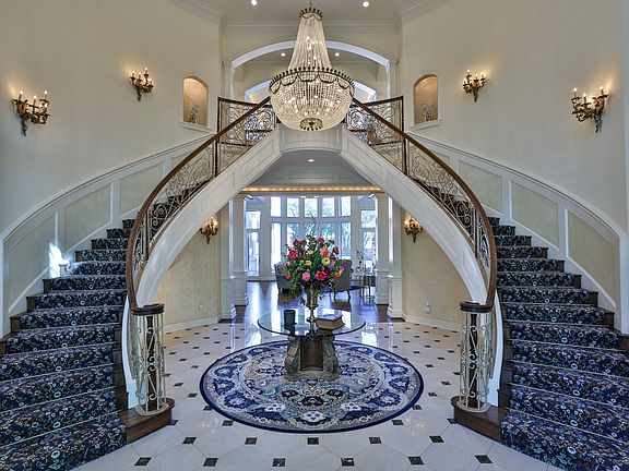 3rd image of 6805 Laurel Valley Dr