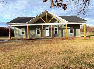 677 Piney Mountain Rd, Appomattox, VA 24522