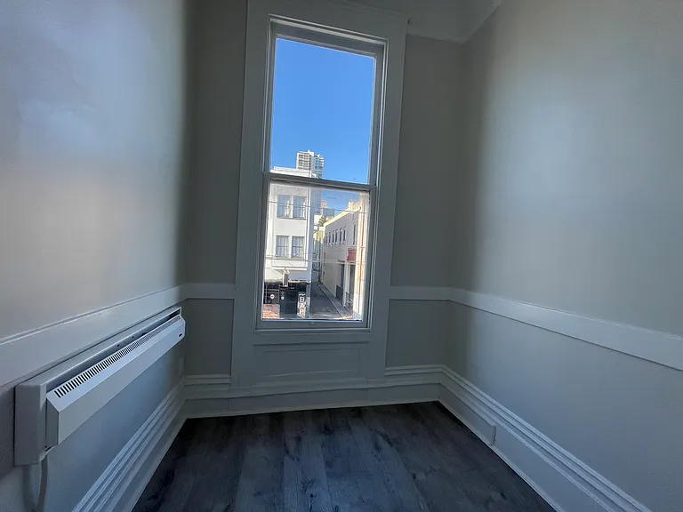 1430 Stockton St — Photo 30