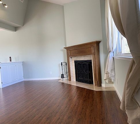 3rd image of 1219 Paloma Ave APT 2