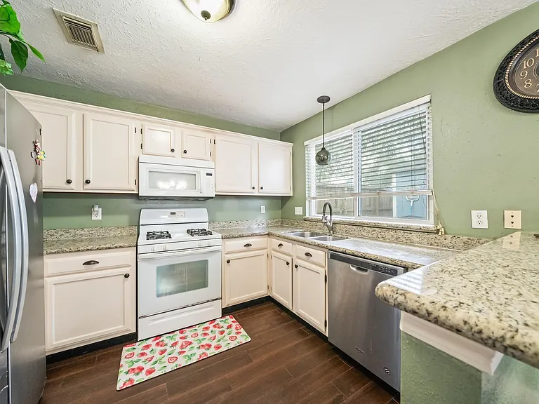 16170 Golden Sands Dr — Photo 12
