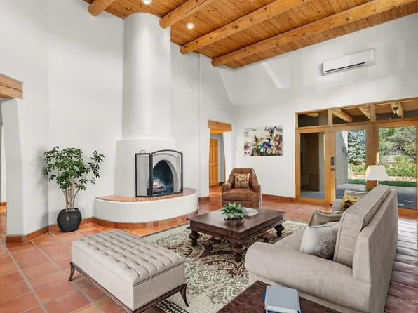 2307 Brother Luke Pl, Santa Fe, NM 87505