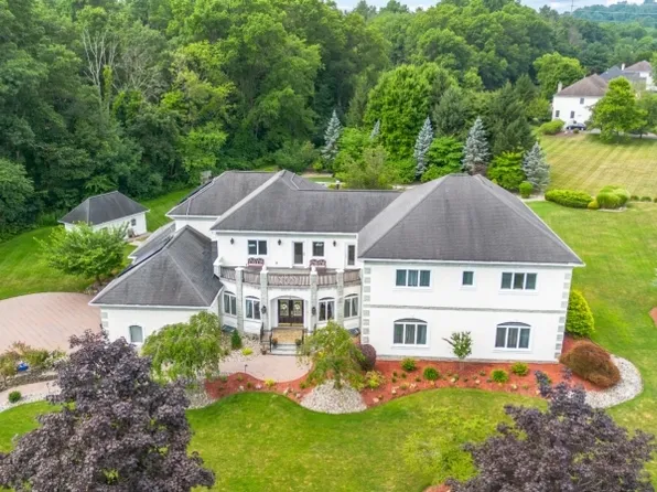 2 Cammeyer Ct, Montville Twp., NJ 07082