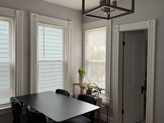 4th image of 19 Anderson St #1