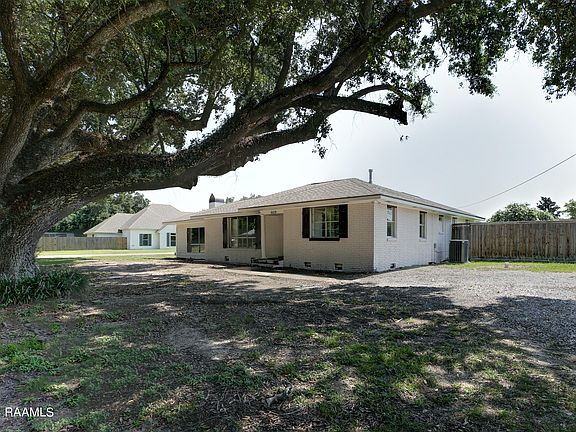 2nd image of 9109 State Highway 343