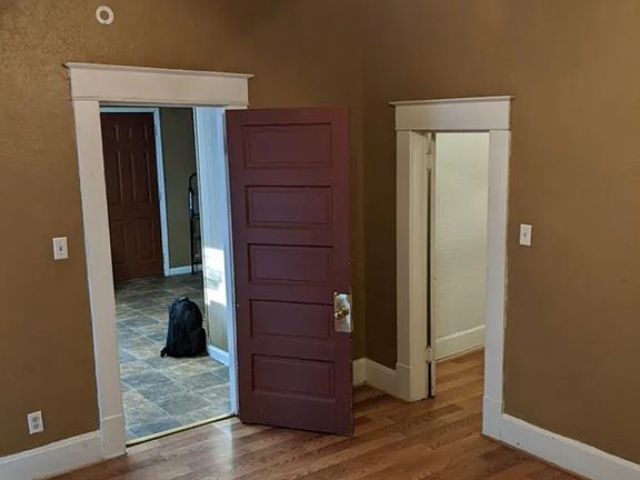 2nd image of 417 S Broadway St