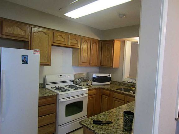 4th image of 4017 Ole Miss Dr