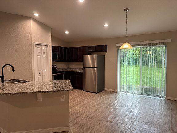 4th image of 16210 SW 21st Ct