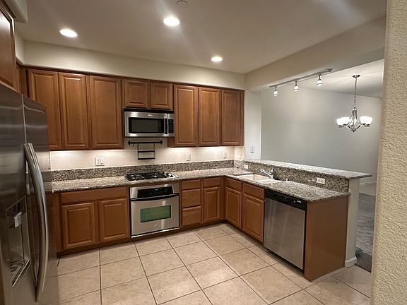 5th image of 421 Anchor Ln APT 103