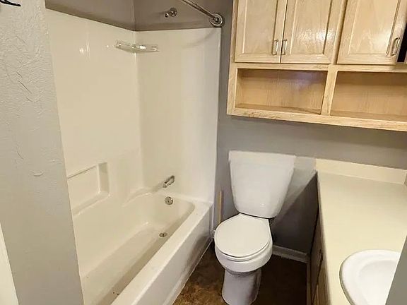 4th image of 3050 Charlinda St #1