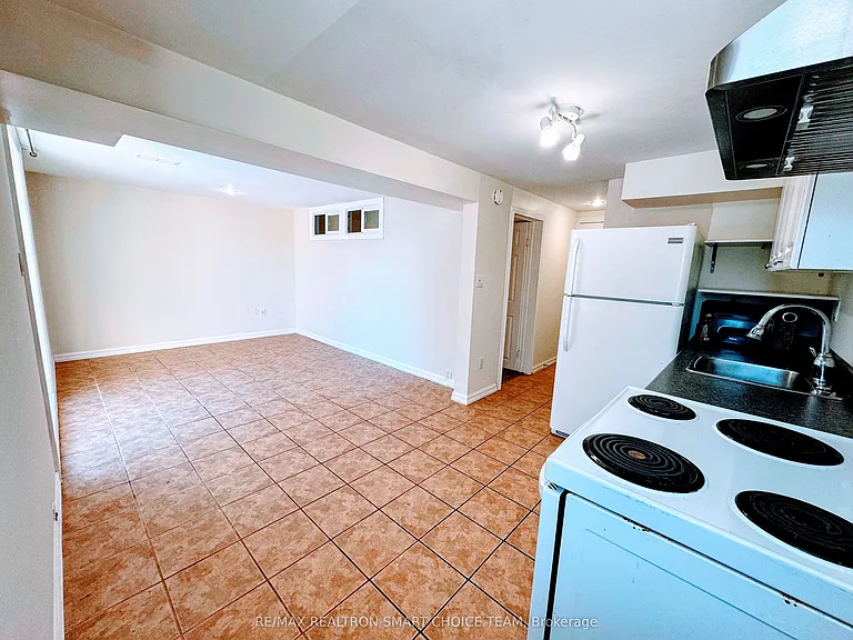 45 Bryant Rd #BASEMENT — Photo 6