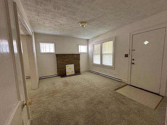 3rd image of 1728 Virginia Ave