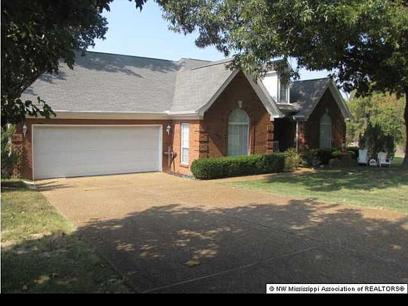 2nd image of 8803 Thunderbird Dr E