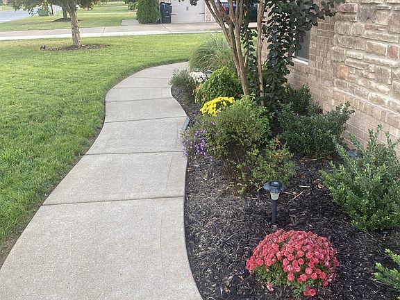 3rd image of 5107 General Eisenhower Dr