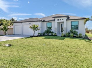 4518 SW 5th Place Cpe, Coral, FL 33914