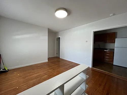 2415 Bryant St Photo 1