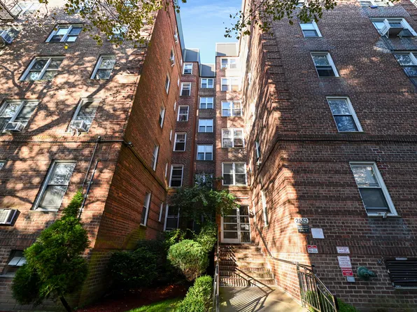 2552 East 7th Street image 1 of 17