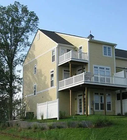 Monroe Point Dr — Photo 4