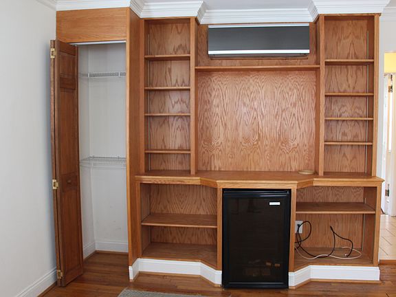 4th image of 700-724 N Monroe St #3