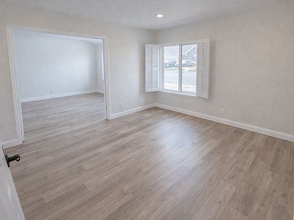 4th image of 17306 Vickie Ave